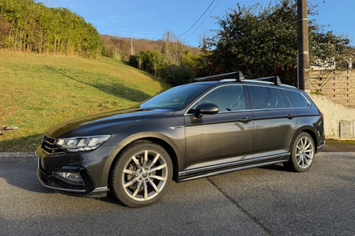 VOLKSWAGEN PASSAT SW