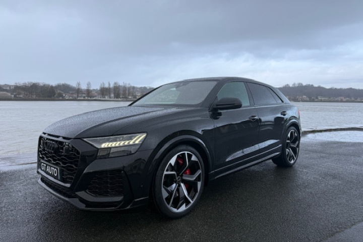 AUDI RS Q8