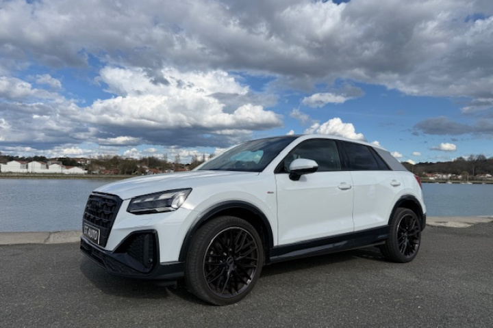 AUDI Q2